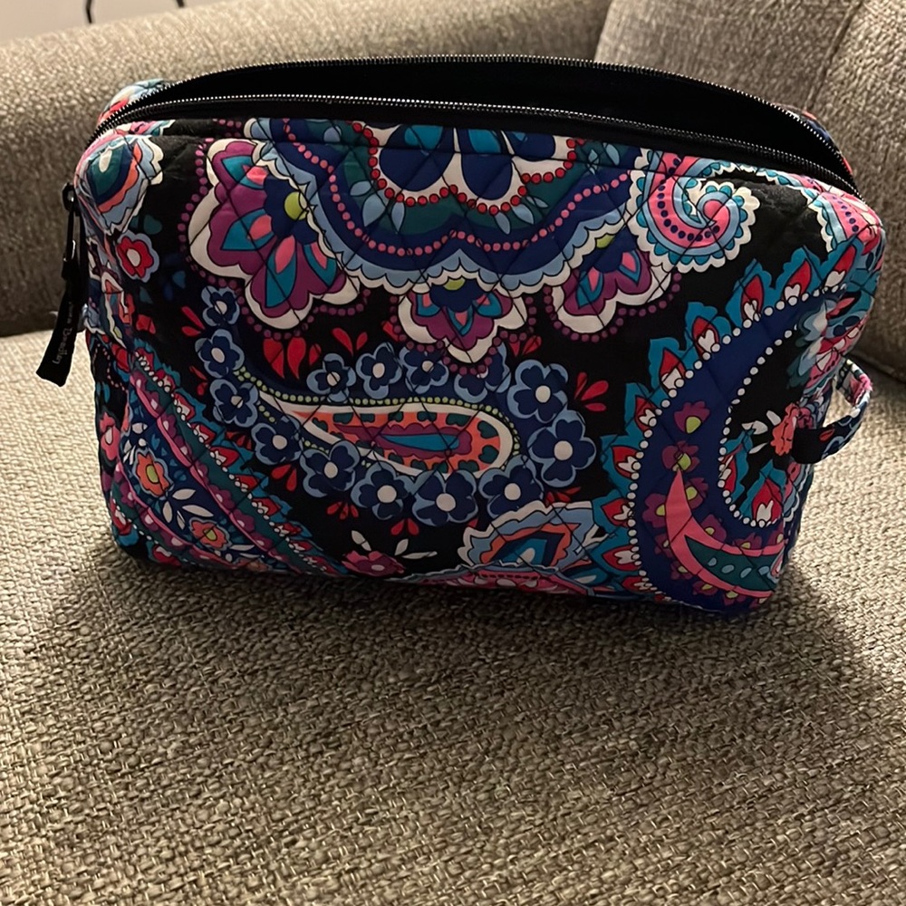 Vera Bradley large makeup bag